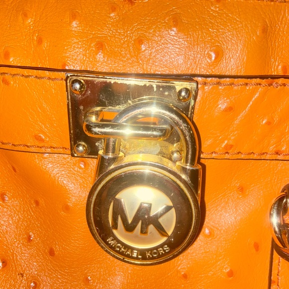 Michael Kors | Large Hamilton| Ostrich Purse - Picture 2 of 5